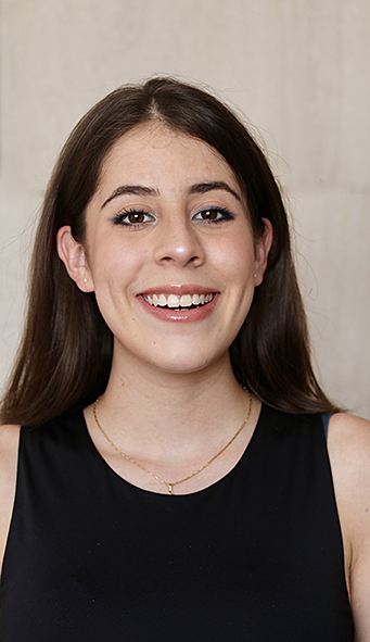 Raquel Reyes_BIO OK
